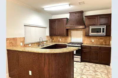 2710 Cartwright Street, Irving, TX 75062 - Photo 7