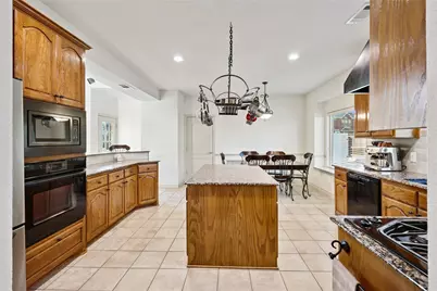 3605 Winchester Court, Corinth, TX 76210 - Photo 9