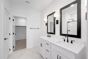 528 Brookside Dr, Van Alstyne, TX 75495 - Photo 11