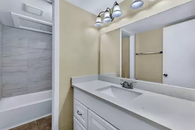 26 Oakbrook Drive, Lewisville, TX 75057 - Photo 23