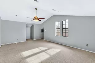 26 Oakbrook Dr, Lewisville, TX 75057 - Photo 25