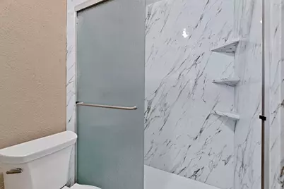 26 Oakbrook Drive, Lewisville, TX 75057 - Photo 15