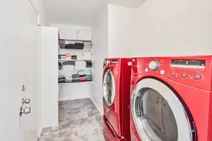 9403 Crimnson, Dallas, TX 75217 - Photo 15