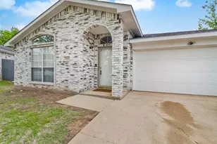 9403 Crimnson, Dallas, TX 75217 - Photo 1