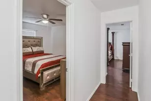 9403 Crimnson, Dallas, TX 75217 - Photo 13