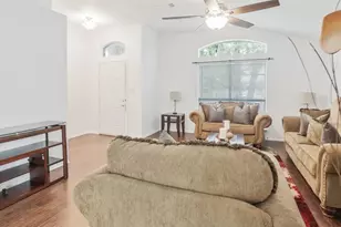 9403 Crimnson, Dallas, TX 75217 - Photo 3