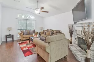 9403 Crimnson, Dallas, TX 75217 - Photo 5