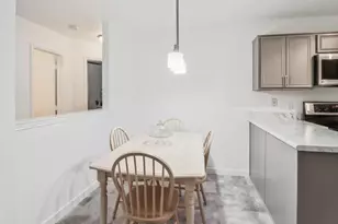 9403 Crimnson, Dallas, TX 75217 - Photo 9