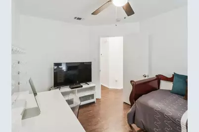 9403 Crimnson, Dallas, TX 75217 - Photo 7