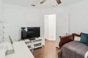 9403 Crimnson, Dallas, TX 75217 - Photo 7