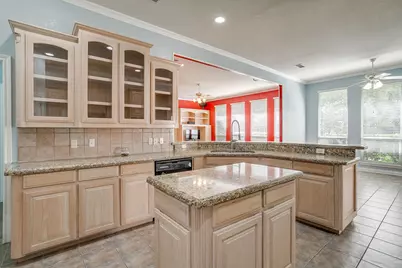 312 Oak Ridge Drive, Burleson, TX 76028 - Photo 13