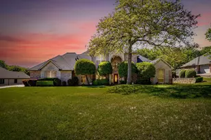 312 Oak Ridge Dr, Burleson, TX 76028 - Photo 5