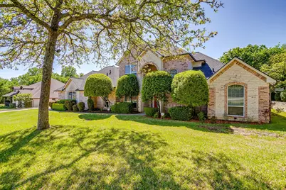 312 Oak Ridge Drive, Burleson, TX 76028 - Photo 3