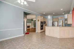 312 Oak Ridge Dr, Burleson, TX 76028 - Photo 17