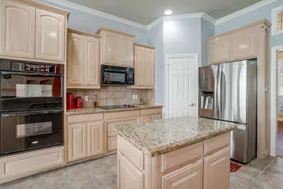 312 Oak Ridge Drive, Burleson, TX 76028 - Photo 19