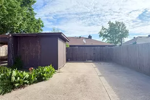 312 Cole St, Garland, TX 75040 - Photo 11