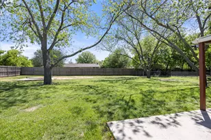 110 Omaha, Stephenville, TX 76401 - Photo 23