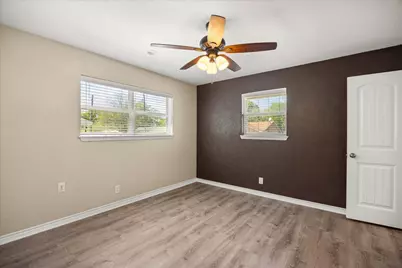 110 Omaha, Stephenville, TX 76401 - Photo 11