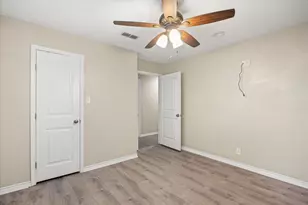 110 Omaha, Stephenville, TX 76401 - Photo 15