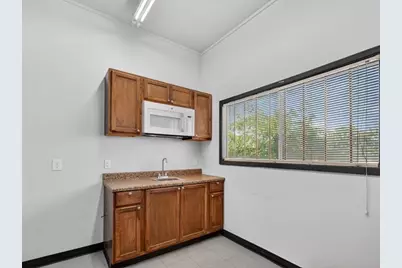 3413 Herring Avenue, Irving, TX 75061 - Photo 25