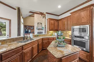 1145 Veal Station Rd, Weatherford, TX 76085 - Photo 17