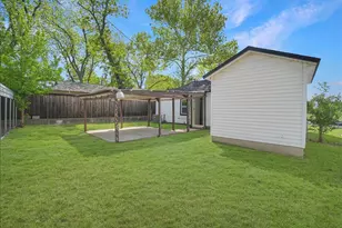 1203 W Avenue F, Garland, TX 75040 - Photo 19