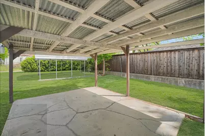 1203 W Avenue F, Garland, TX 75040 - Photo 17