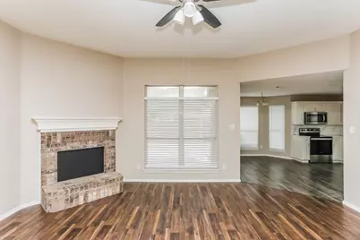 346 Mesquite Hill Drive, Arlington, TX 76002 - Photo 3