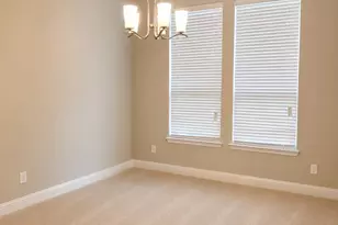 2818 Twin Ridge Dr, Arlington, TX 76001 - Photo 13