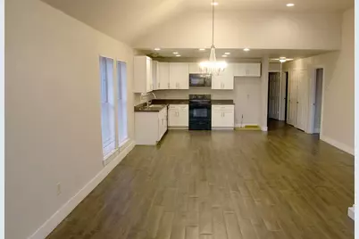 907 S Meriott Street, Ennis, TX 75119 - Photo 5