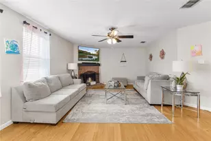 925 Brooks Dr, Cedar Hill, TX 75104 - Photo 7