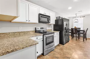 925 Brooks Dr, Cedar Hill, TX 75104 - Photo 11