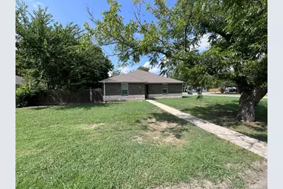 1331 Lanius Street, Gainesville, TX 76240 - Photo 5