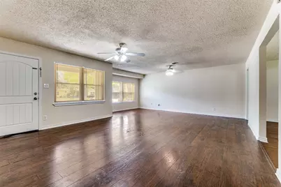 11525 Strand Street, Dallas, TX 75218 - Photo 9