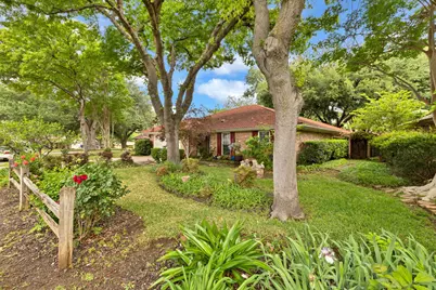 1823 Ridgebrook Drive, Arlington, TX 76015 - Photo 3