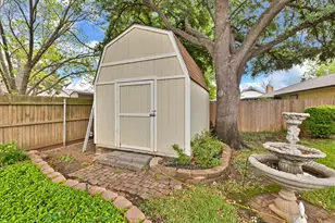 1823 Ridgebrook Dr, Arlington, TX 76015 - Photo 23