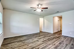 9813 Daisy Mae Ln, Aubrey, TX 76227 - Photo 15