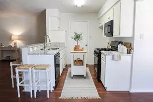 1302 Crescent St, Denton, TX 76201 - Photo 5