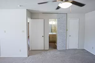 1302 Crescent St, Denton, TX 76201 - Photo 31