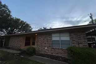1302 Crescent St, Denton, TX 76201 - Photo 23