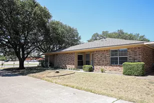 1302 Crescent St, Denton, TX 76201 - Photo 3