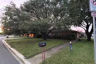 1302 Crescent St, Denton, TX 76201 - Photo 3