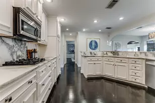 3778 Shorecrest Dr, Dallas, TX 75209 - Photo 9