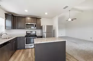 13709 Roosevelt Arch Dr, Ponder, TX 76259 - Photo 13