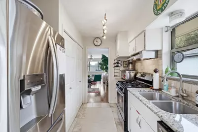 10029 Shadyview Drive, Dallas, TX 75238 - Photo 11