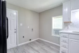 311 W McKinney St, Pilot Point, TX 76258 - Photo 23