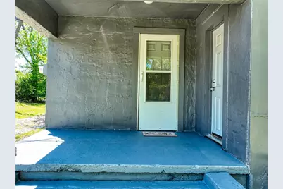 311 W McKinney Street, Pilot Point, TX 76258 - Photo 3