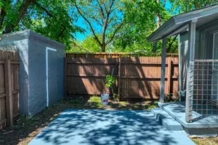 311 W McKinney St, Pilot Point, TX 76258 - Photo 27