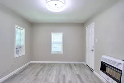 311 W McKinney Street, Pilot Point, TX 76258 - Photo 9