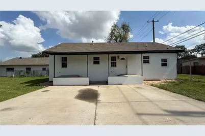 1321 Denver Avenue, Fort Worth, TX 76164 - Photo 1